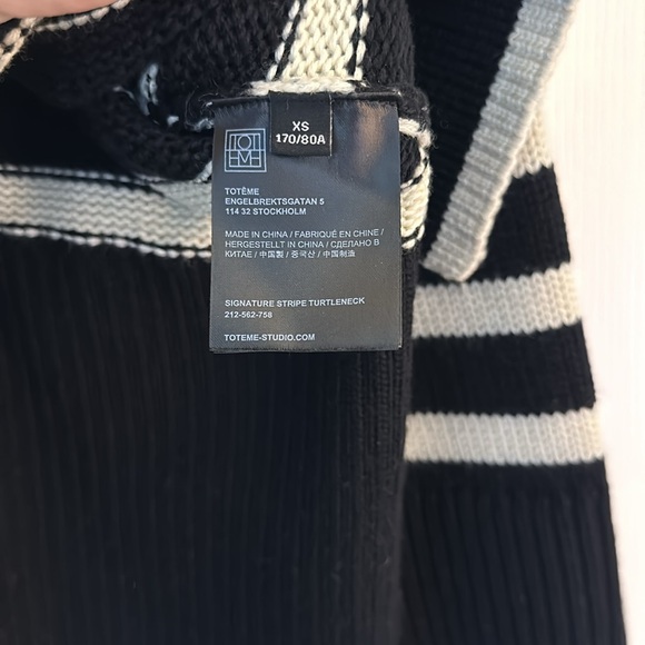 Toteme Signature Stripe turtle neck sweater - SZ XS - Picture 3 of 4